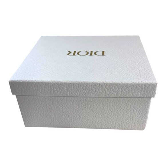 Dior Logo Embossed White Gift Box 7” X 6.25” X 3.5” Textured Lid Jewelry Wallet - Picture 9 of 10